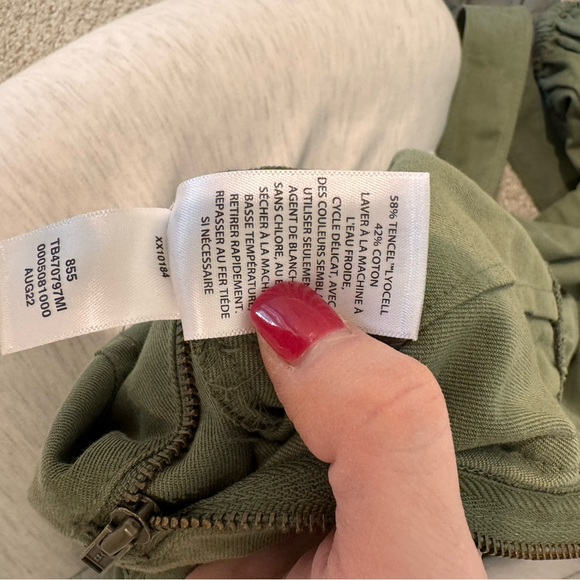 Treasure & Bond Green Zip Front Puff Sleeve Jumpsuit - Picture 9 of 10